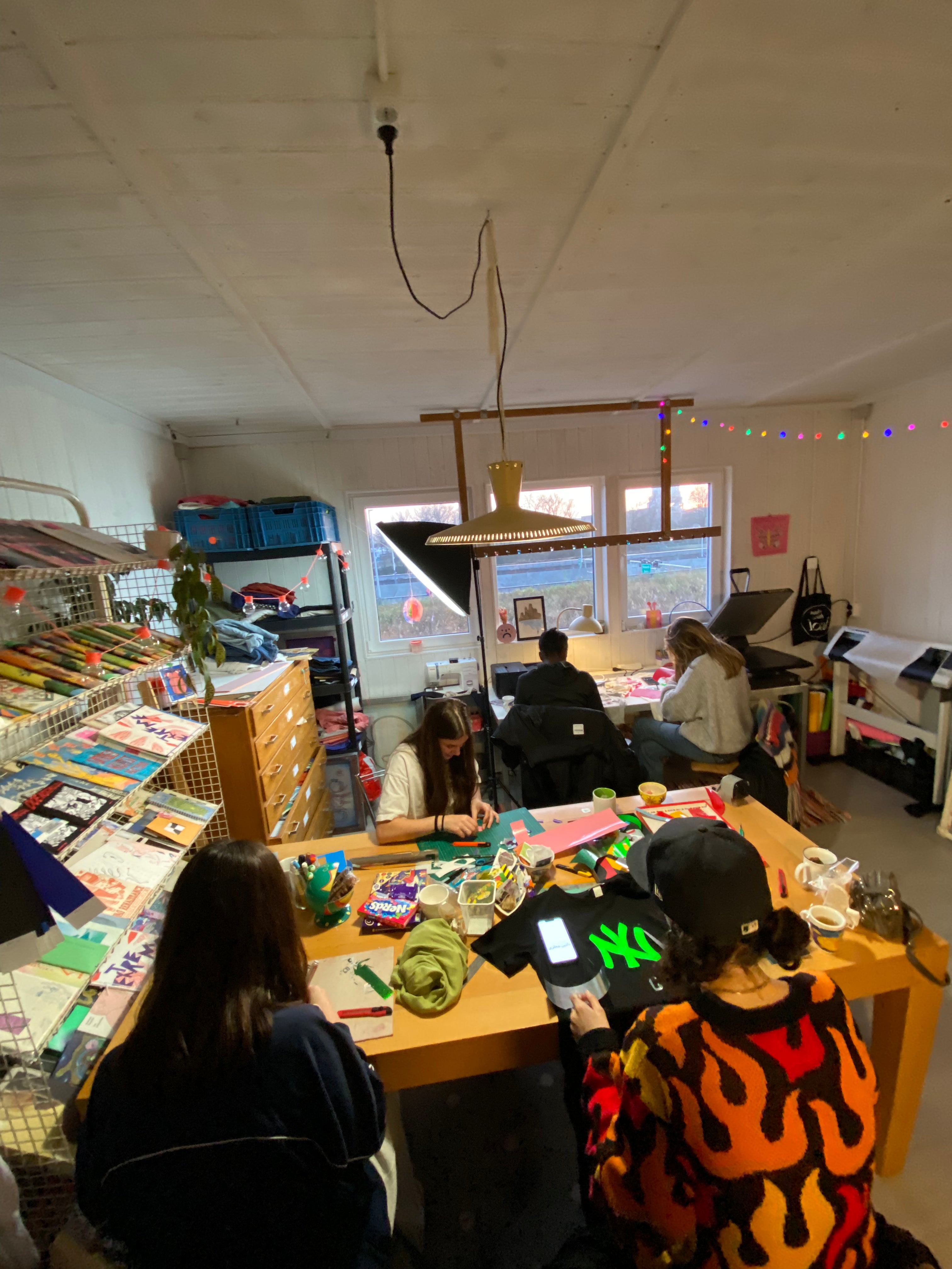 YouthQuake-Inspired Clothing upcycling workshop
