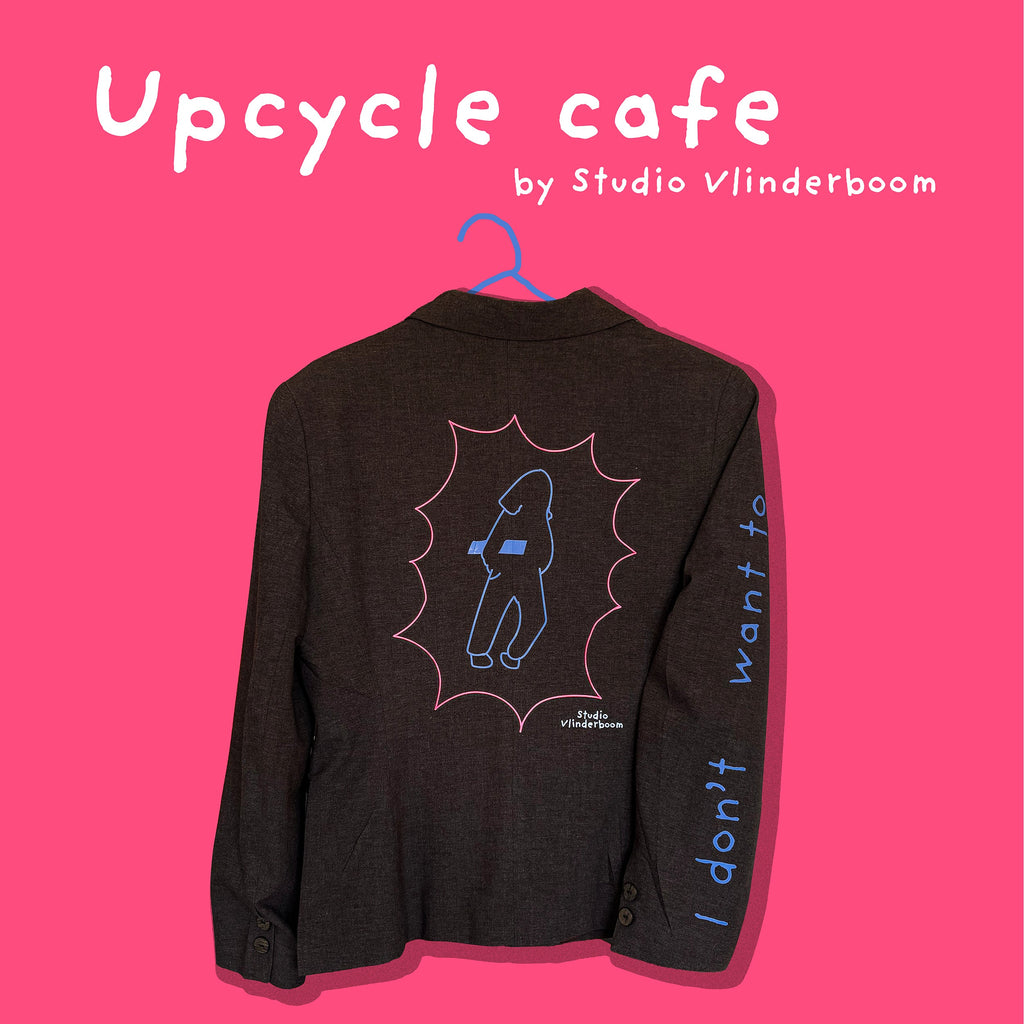 Upcycle café met Studio Vlinderboom at OBA next lab Sluisbuurt